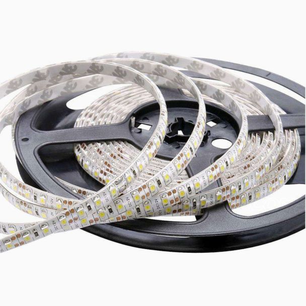 Striscia LED strip Bianca Fredda 6000k 20W/120pcs 24v SMD2835 alta luminosità