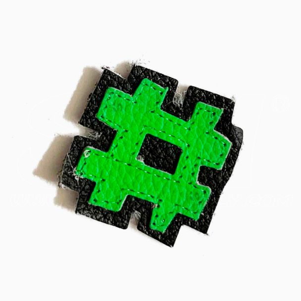 
Lettere Numeri e caratteri in Pelle mini h.35mm per tuta da cucire o incollare a tute moto	Verde Fluo